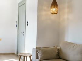 LIVIN Hydra Duplex Suite, hotel v destinaci Hydra