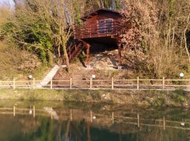 ANIMA MUNDI case SULL'ALBERO, ξενοδοχείο σε Pesco Sannita