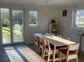 Country Lodge Lärkboet, hotel in Laholm