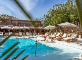 Bora Bora Beach Club Cartagena