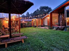 Noor House 2, hotel in Şuncuiuş