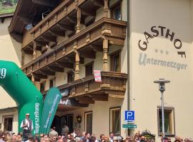 Hotel Untermetzger, hotel v mestu Zell am Ziller
