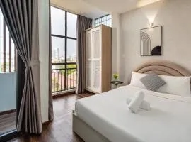 Lotus Lalala Inn Hotel