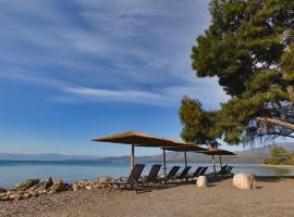 Kalafatis beach home, hôtel à Itea