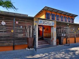 Vanzylsrus Hotel, hotel i Van Zylsrus