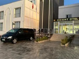 Van Orient Hotel