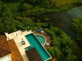 El Lugar Costa Rica Resort、Tigreのホテル