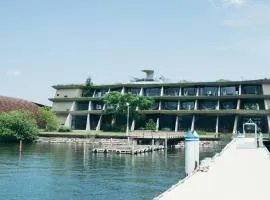 Setre Marina Biwako