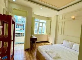Atus Boutique Home