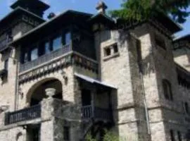 Sinaia Casa cu Farfurii