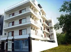 Hotel Sandal tree express