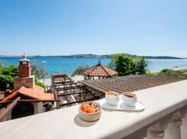 SEGET ESTATE Beachfront Oasis & Tradition since 1964 - Split Trogir Riviera