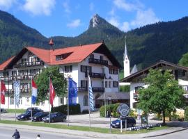 Hotel zur Post, hotel v destinaci Kreuth