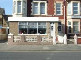Dora Hotel