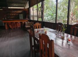 Lodge Parayso -Tambopata, hotel v destinaci Puerto Maldonado