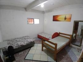 Hostel Teacher Elpidio, hotel in Belém