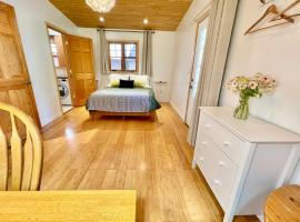 Comfy Studio near Trails & Beaches, hotel in Lagunitas