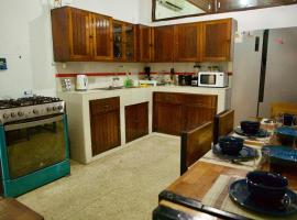 Chelita House a 5 minutos de la Plaza de Armas, hotel v destinaci Iquitos