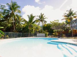 Kazamwen, maison à Orient bay 2 chambres, piscine résidence et plage à 2 minutes, hotell i Orient Bay