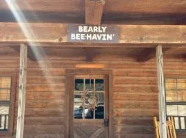 HoneyComb Hideouts Bearly BeeHavin cabin