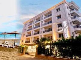 Palm Beach Hotel