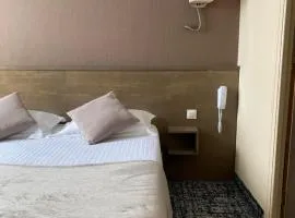 Brit Hotel Le Surcouf