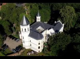 Schlosshotel Bredenfelde