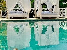 Villa blanca chambre d'hôtes vue sur mer、ラス・テレナスのホテル