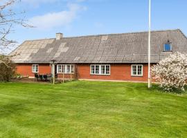 Nice Home In Nørre Nebel With Wifi、Nørre Nebelのホテル