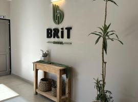 Brit Hotel, khách sạn ở Villa Carlos Paz