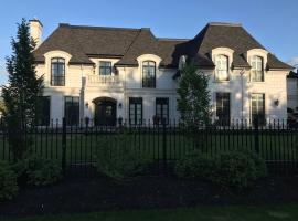 Chateau Calcaire Carriage House, Hotel in Kelowna