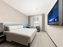 Atour Light Hotel Wuhan Optics Valley Square Subway Station