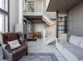 Spacious & Cozy 2BR Cabin at Riihivuori Peak, hotel v destinaci Jyväskylä