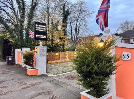 All Seasons Gatwick Guest House & Parking, hotel in Horley