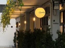 Dear Sunday Hometel Bangkok