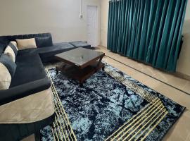 Far Pavilion, hotell sihtkohas Rachiāl