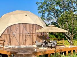 Alachiq Glamphouse, hotel v destinaci İsmayıllı