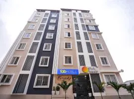 FabHotel Frendz - Nr Hitech City Metro Station
