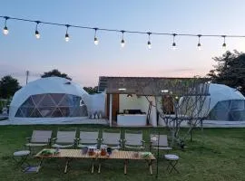 NaNine Glamping