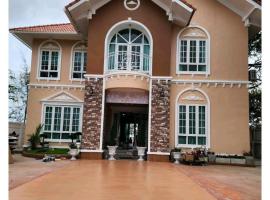 เสถียร ซีวิว พูลวิลล่า, hotel v destinaci Ban Mae Khwan