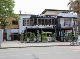 Hotel Kamsi，位于培拉特的酒店