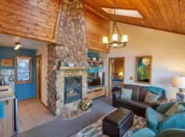 Heart of Superior Lake Cabin 15 Mi to Lutsen Mtn!