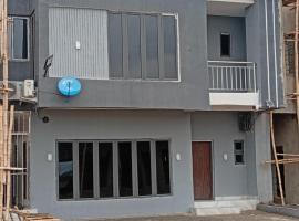Lamaisu Homes Apartment Which is Opposite Doliz Brown Est Gaduwa District Abuja، فندق في أبوجا