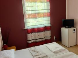 Бунгала Мишел, hotel in Varna City