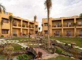 Azad Siwa Hotel