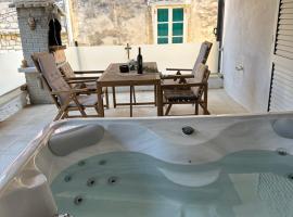 Luxury Old Town Rab Studio Apartments, hotel en Rab