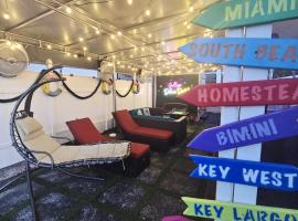 Gallego Deluxe Rental、キーラーゴのホテル