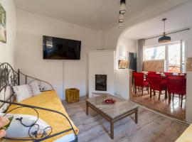 Private villa in the historic center, hotel in Cluj-Napoca