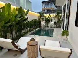 Dreamland View Villa #2 3Bdr with Pool, hotel in Mantaak