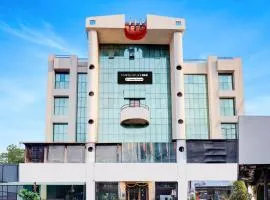Super Townhouse Oak Viman Nagar Downtown Formerly Hotel Cilantro